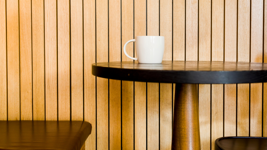 Solid Wood Panels vs Veneer Panels